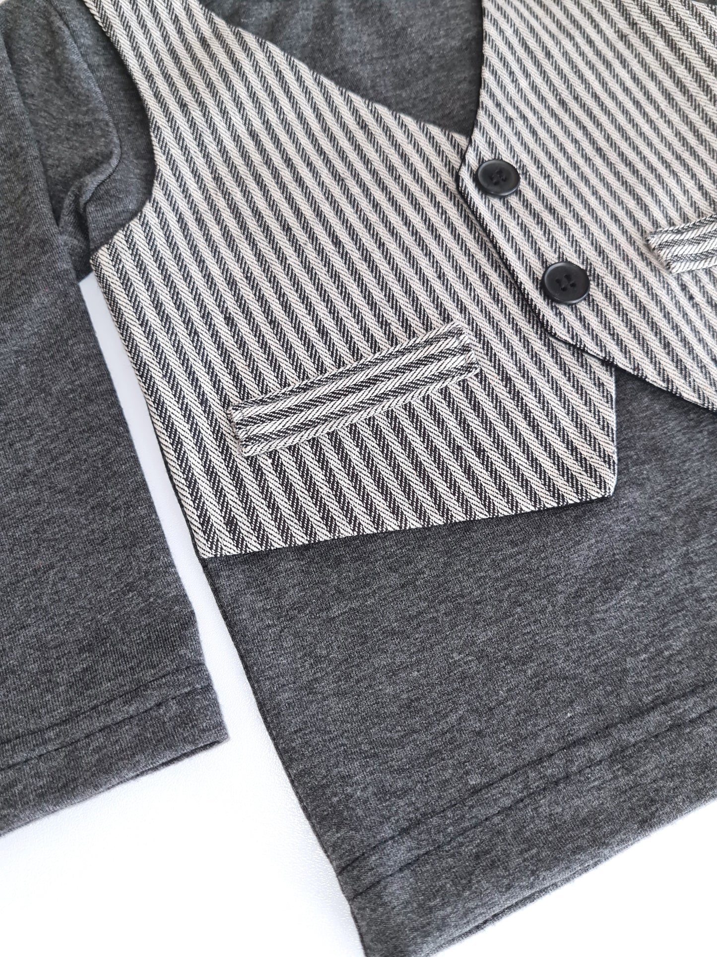 T-shirt med og uden vest 118
